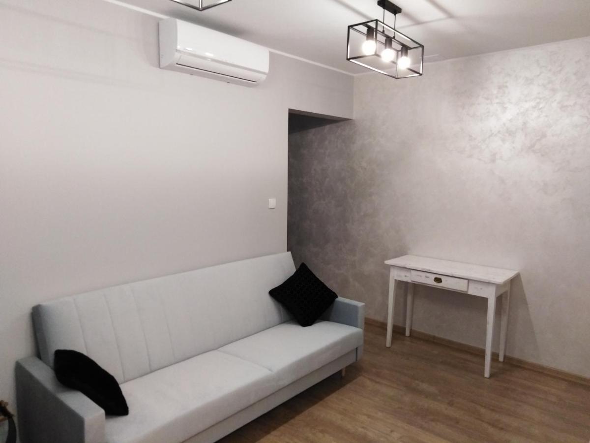 Apartament Joanna Sanok Eksteriør bilde