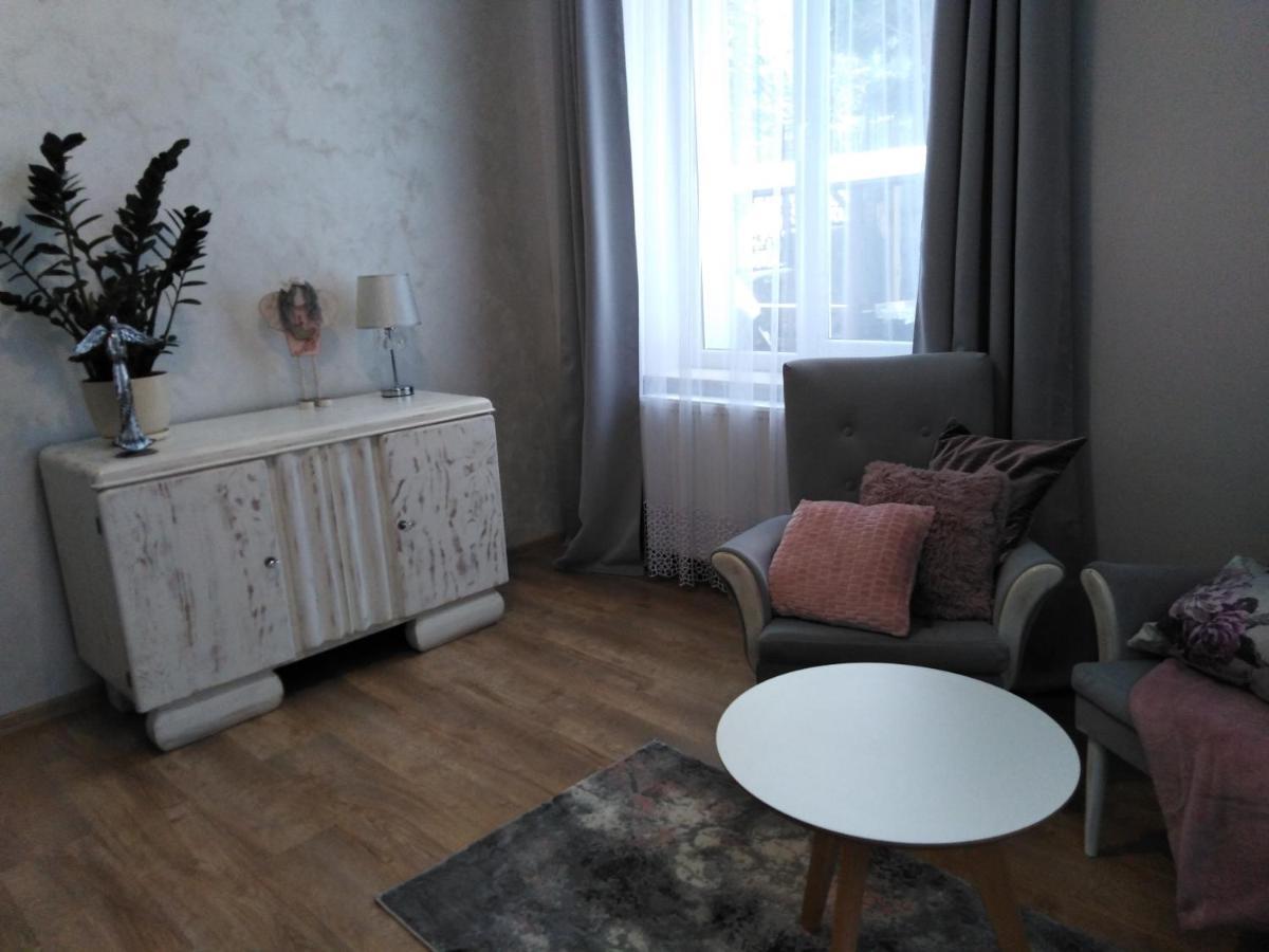 Apartament Joanna Sanok Eksteriør bilde